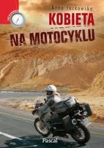 Kobieta na motocyklu